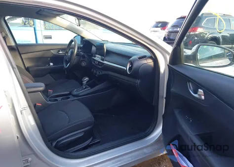 2020 Kia Forte Lxs z USA, uszkodzony, nr VIN 3KPF24AD8LE201265